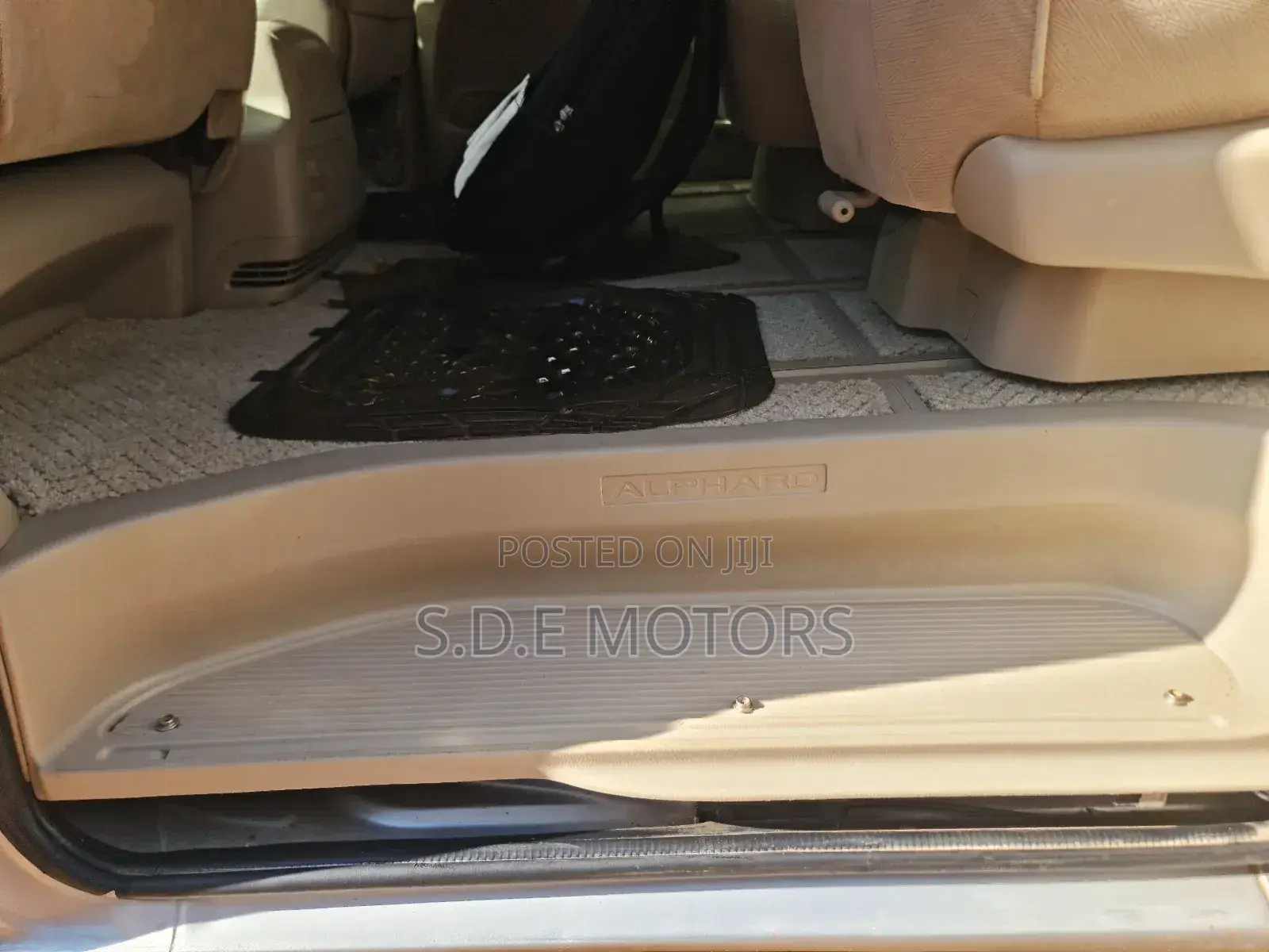 Toyota Alphard 2008 Gold