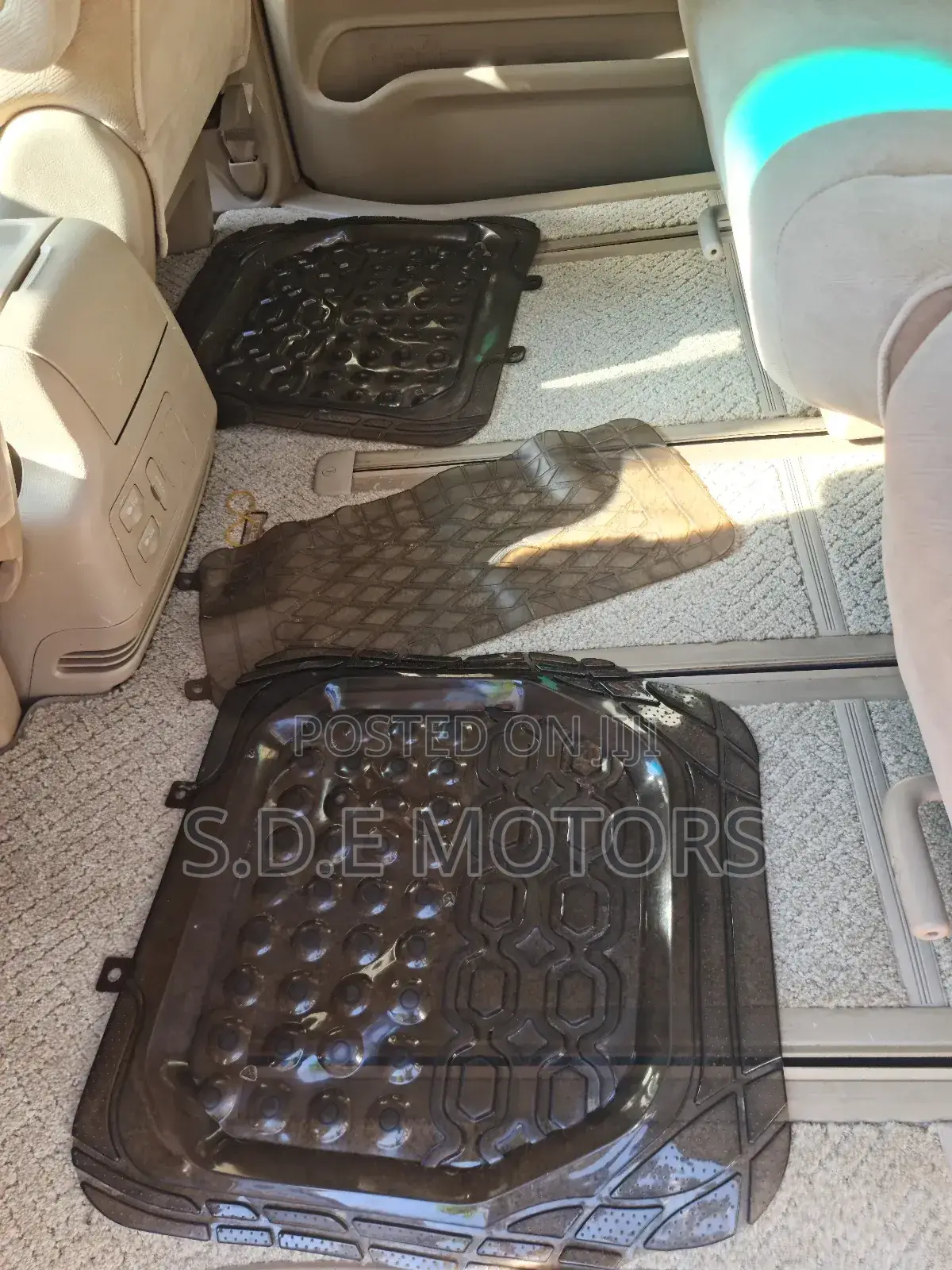 Toyota Alphard 2008 Gold