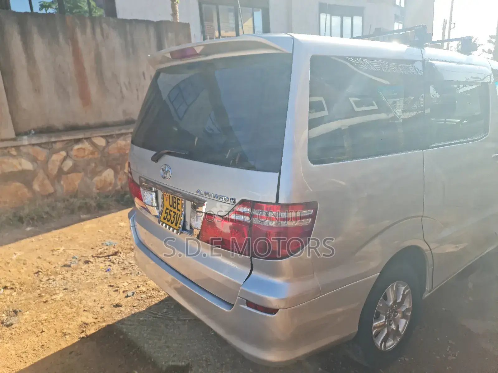 Toyota Alphard 2008 Gold