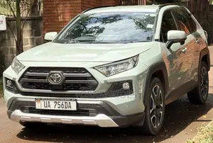 Toyota RAV4 Adventure AWD 2020 Green