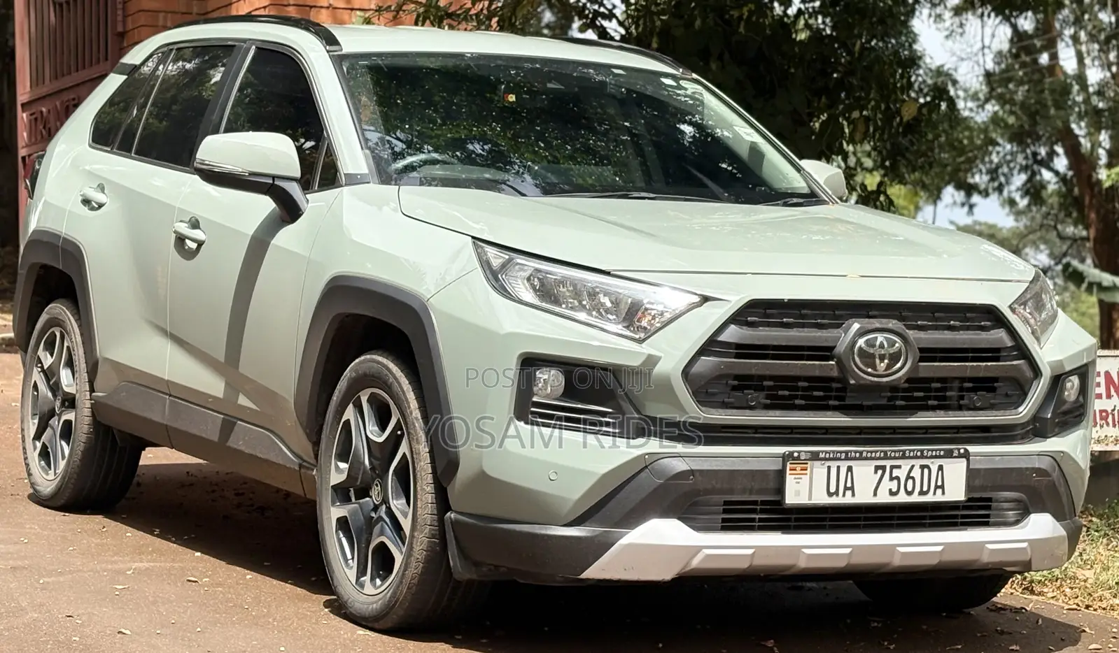 Toyota RAV4 Adventure AWD 2020 Green