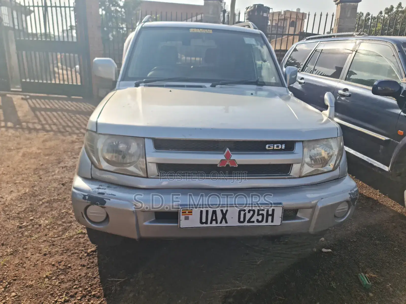Mitsubishi Pajero IO 2004 Silver