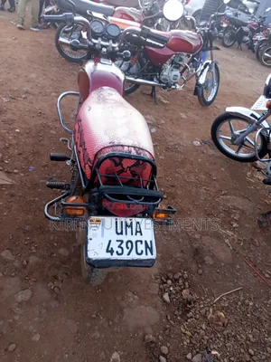 Bajaj Boxer 100 2022 Red