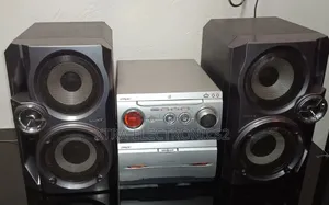 Sony Cd/Radio Boom Box Audio System With Dual Speakers