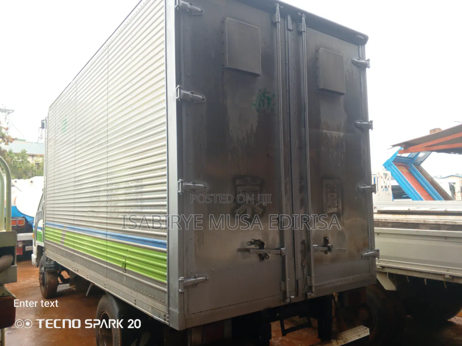 Isuzu E Lf Big Head Box Body