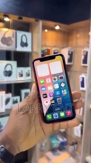 Apple iPhone 11 64 GB Red