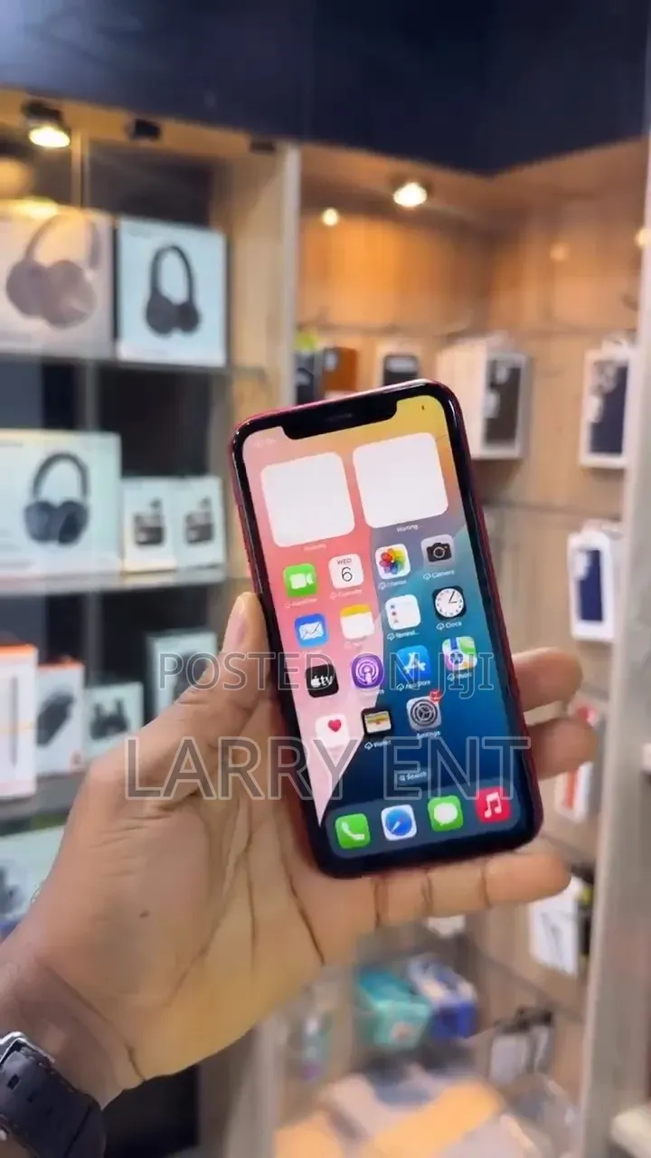 Apple iPhone 11 64 GB Red