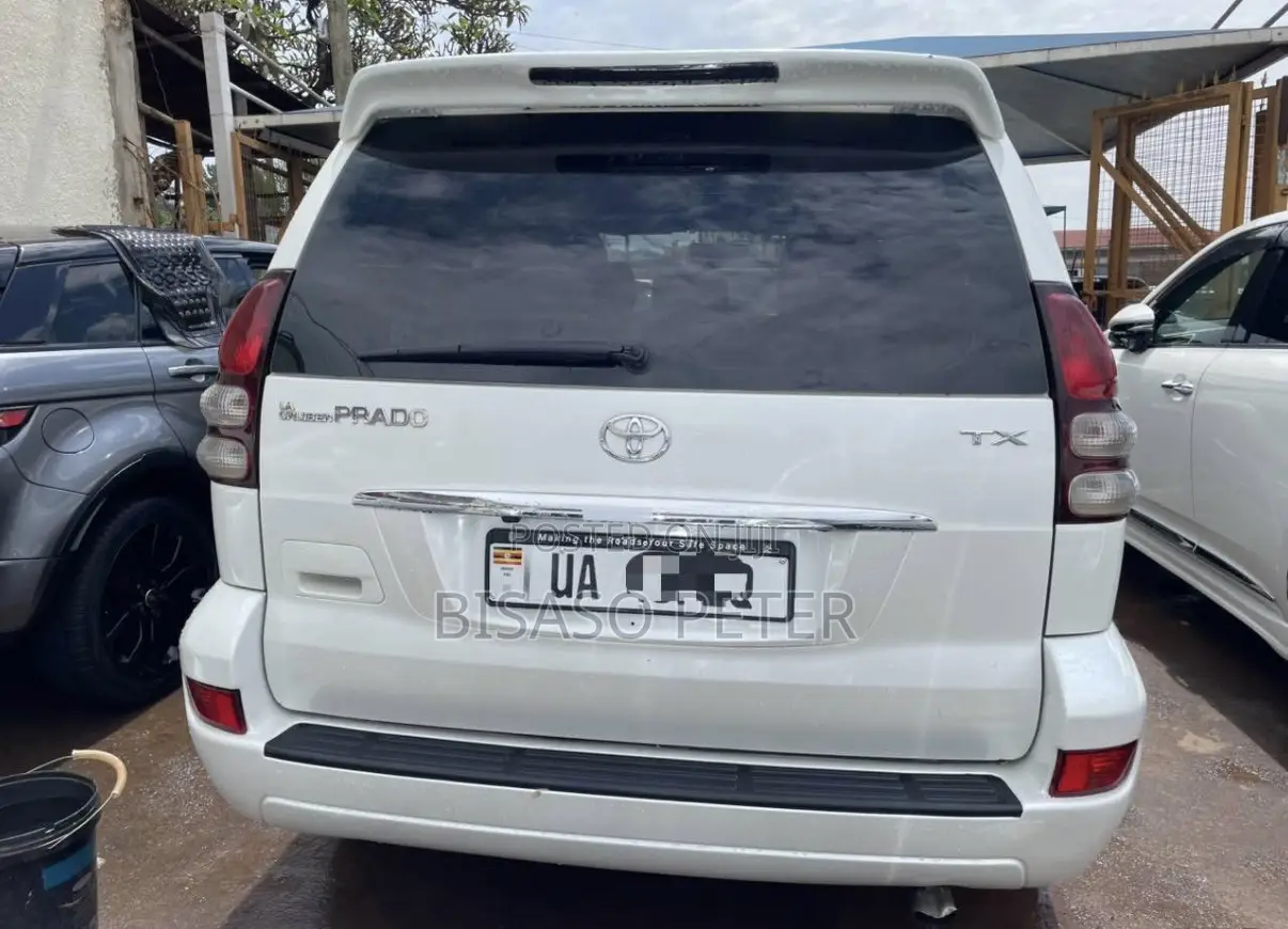 Toyota Land Cruiser Prado 2007 White