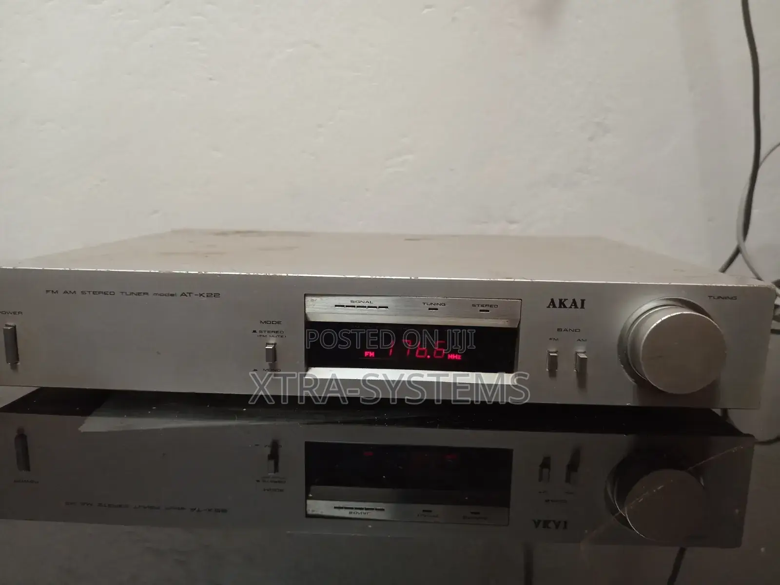 Vintage Akai at- Fm/Am Stereo Radio Tuner Component