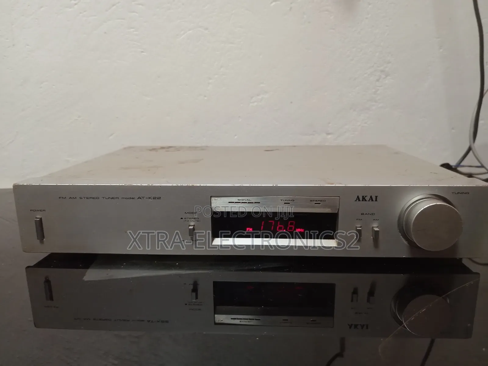 Vintage Akai at- Fm/Am Stereo Radio Tuner Component