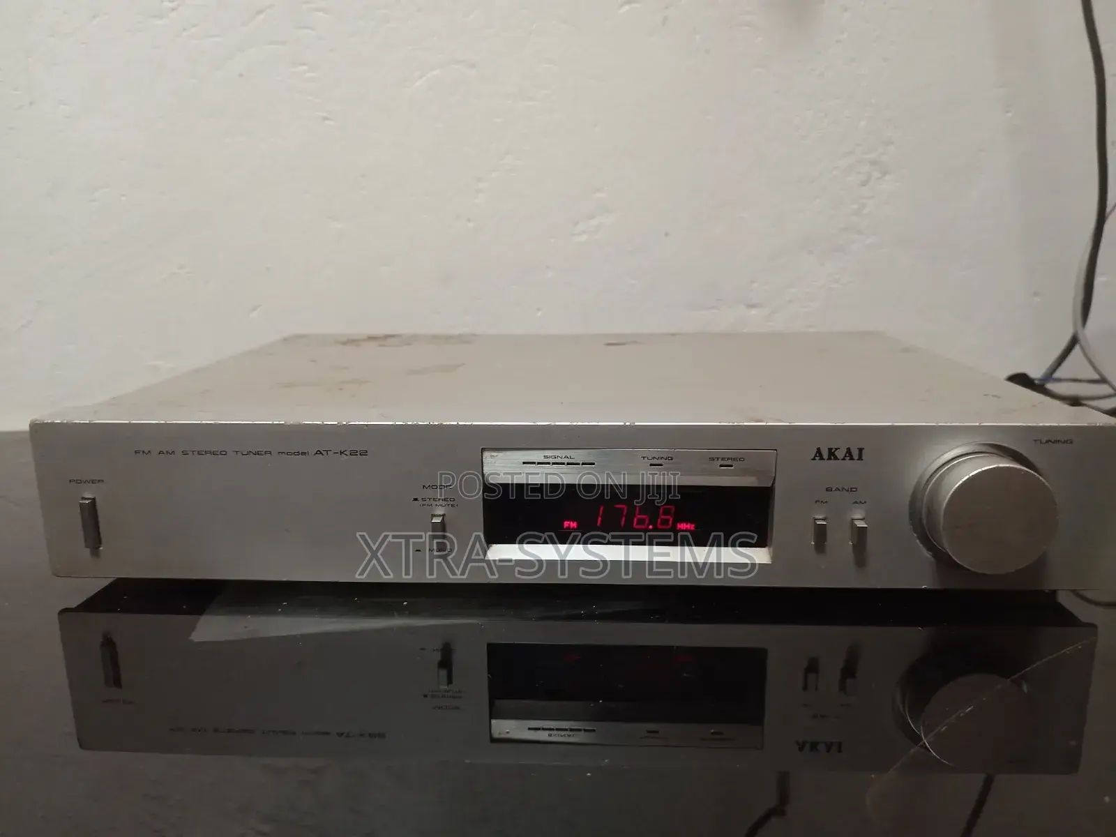 Vintage Akai at- Fm/Am Stereo Radio Tuner Component