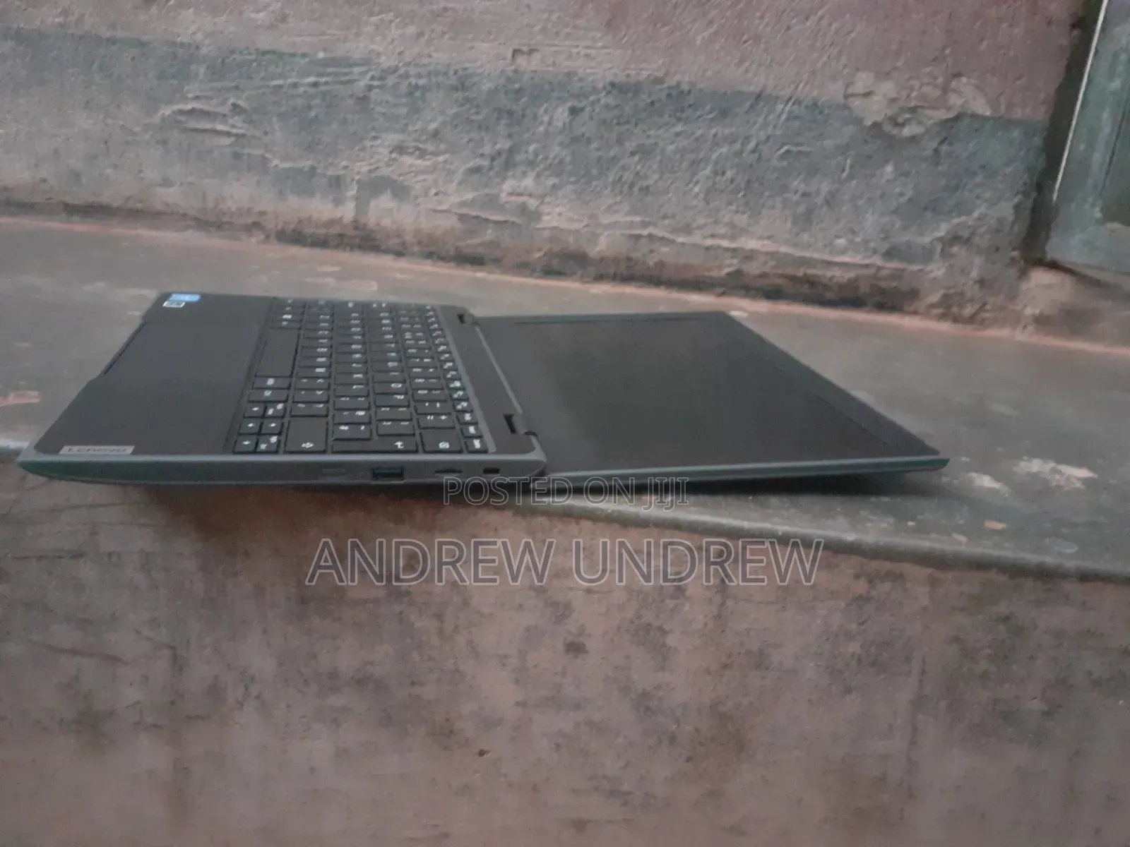 Laptop Lenovo 100e 4GB Intel Celeron HDD 60GB