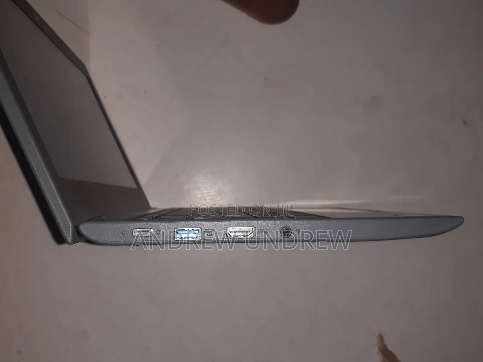 Laptop Lenovo 100e 4GB Intel Celeron HDD 60GB