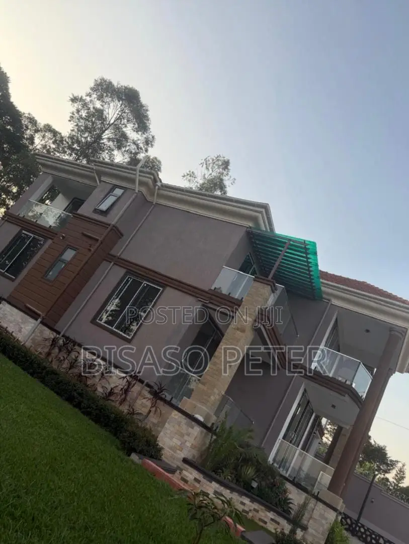 6bdrm Mansion in Kira, Central Division for sale