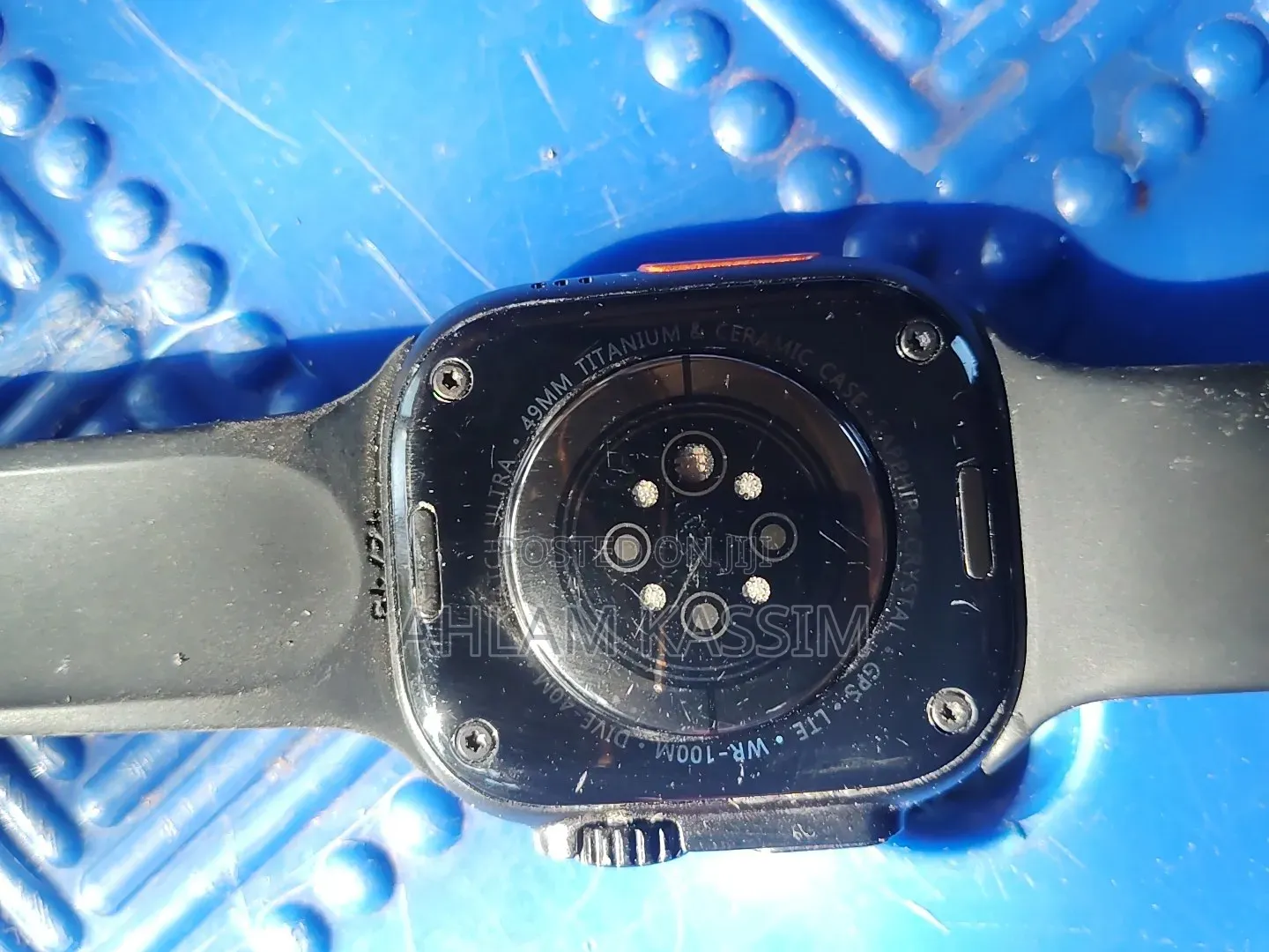 Smart Watch With Brocken Screen and No Charger for Sale