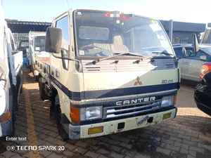 Canter Tipper 4 D32 Engine