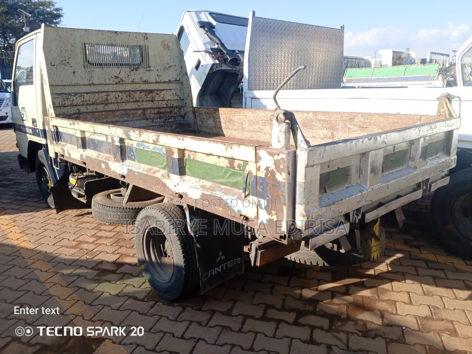 Canter Tipper 4 D32 Engine