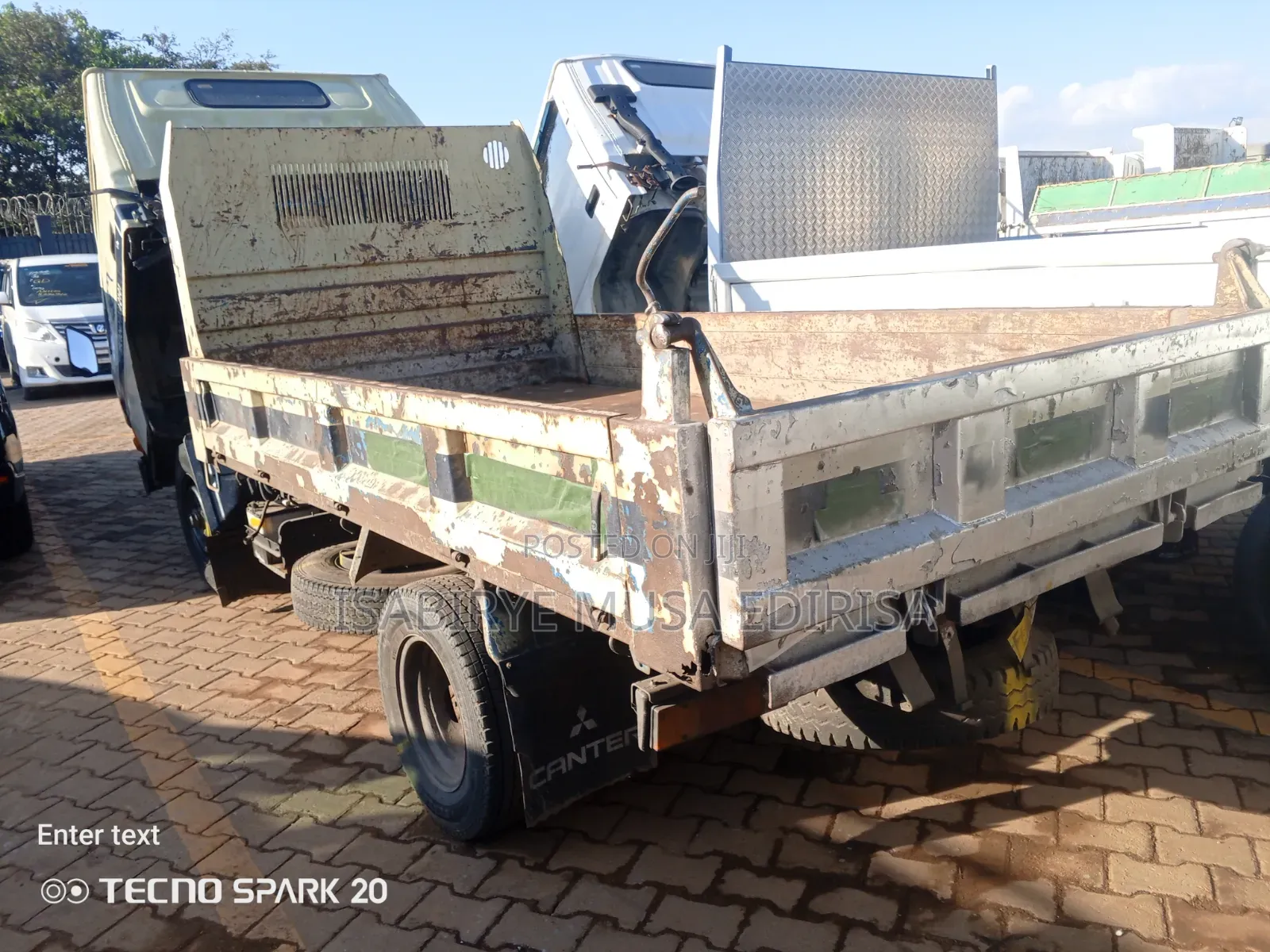 Canter Tipper 4 D32 Engine