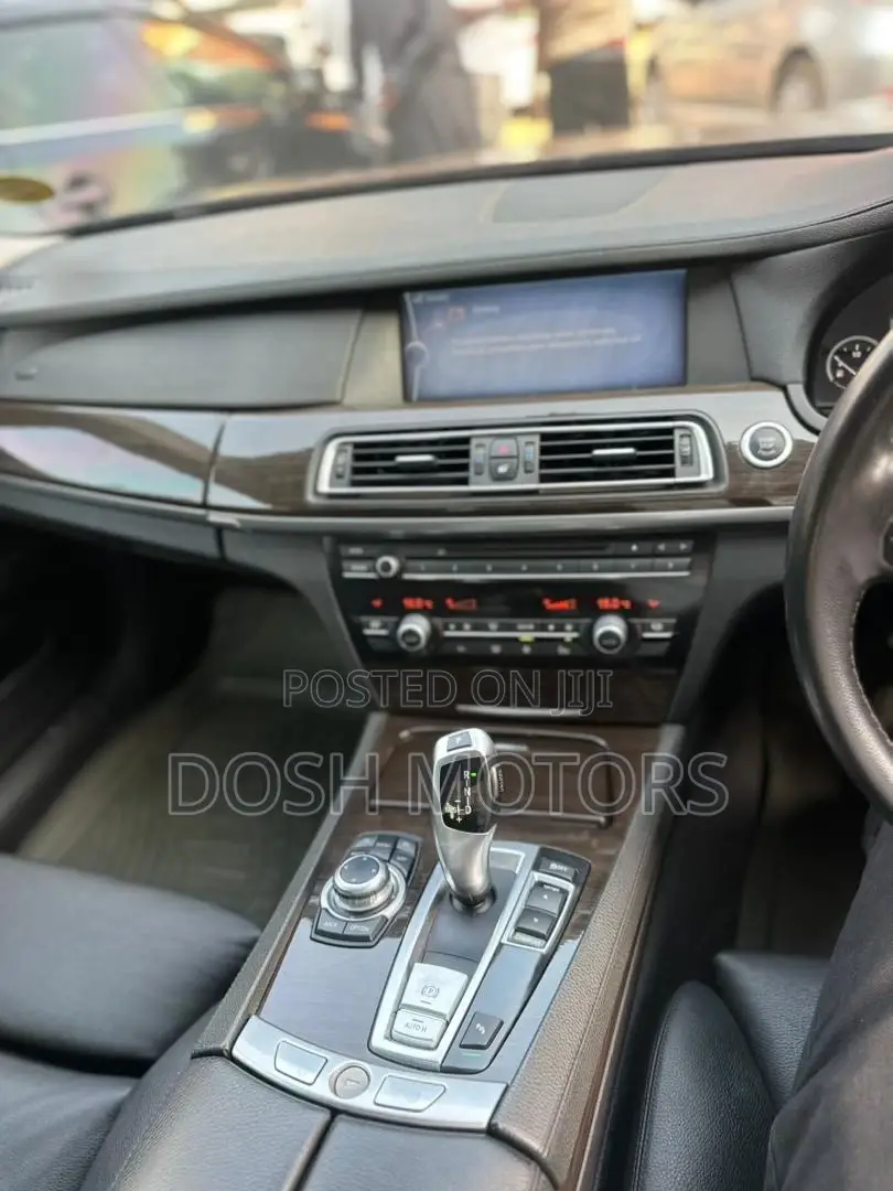 Mercedes-Benz B-Class 2011 Black