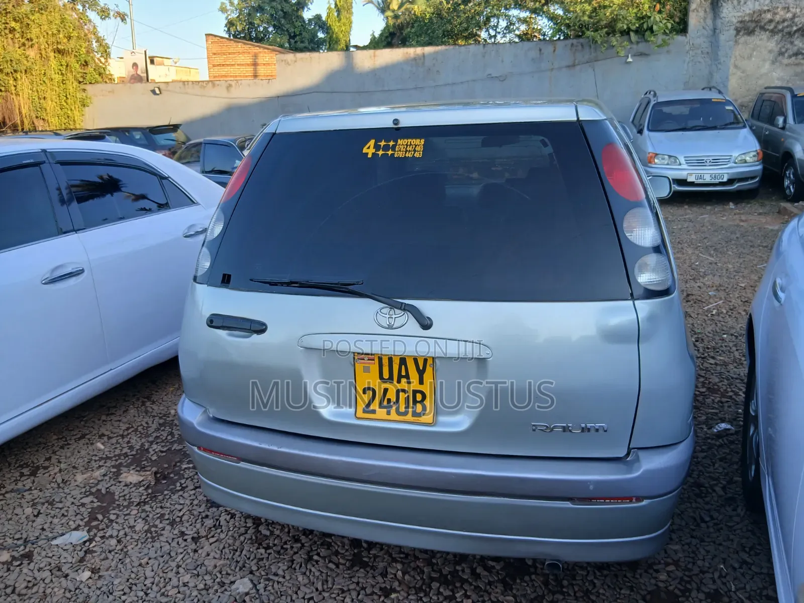 Toyota Raum 1999 Silver