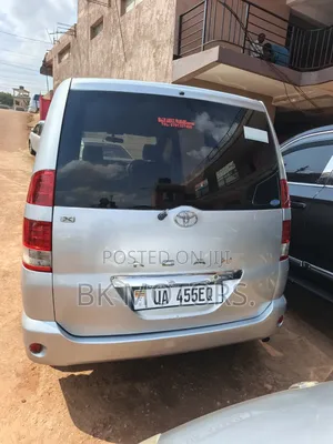 Toyota Noah 2003 Silver