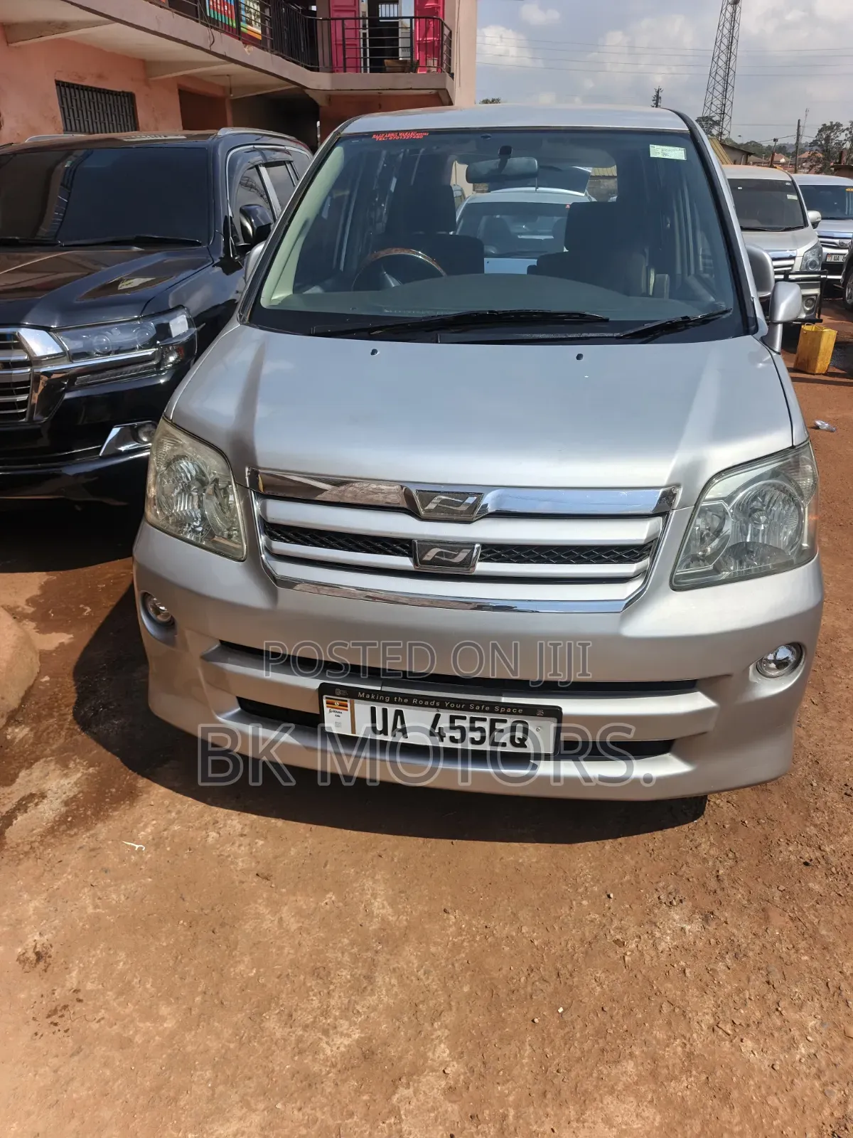 Toyota Noah 2003 Silver