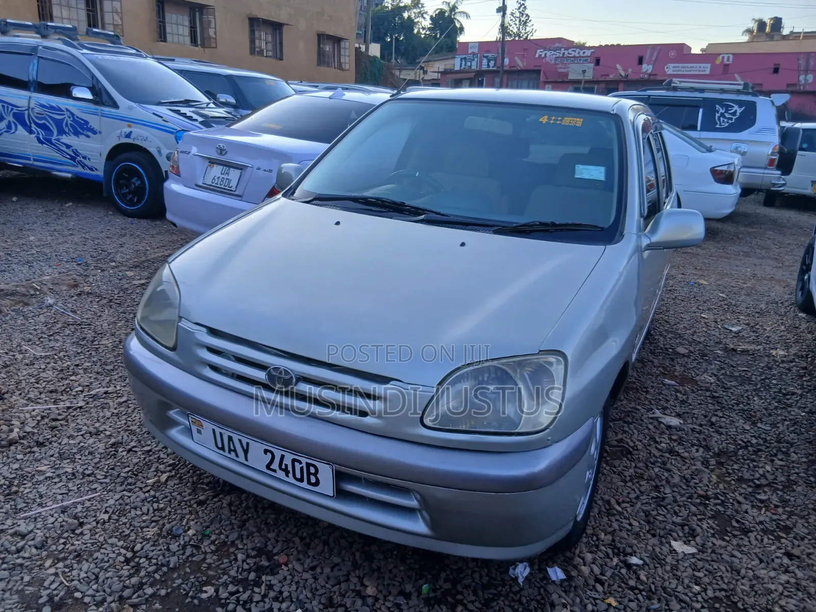 Toyota Raum 1999 Silver