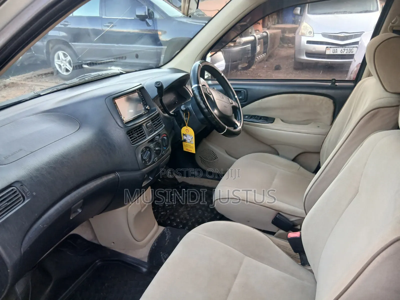 Toyota Raum 1999 Silver