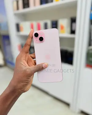 Apple iPhone 15 Plus 128 GB Pink