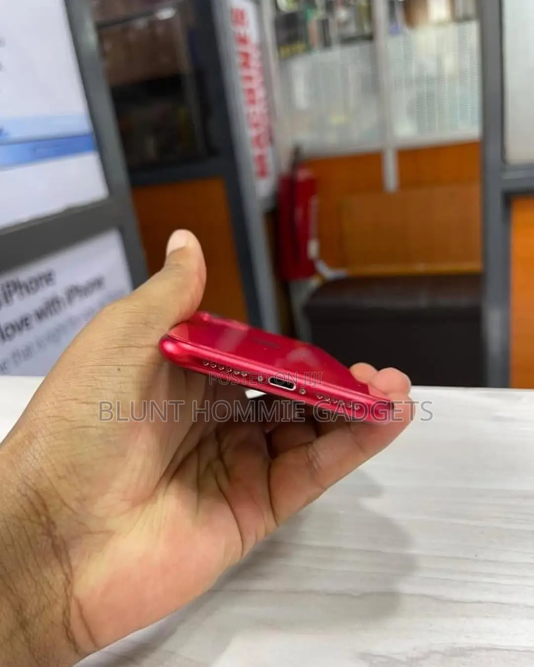 Apple iPhone 11 64 GB Red