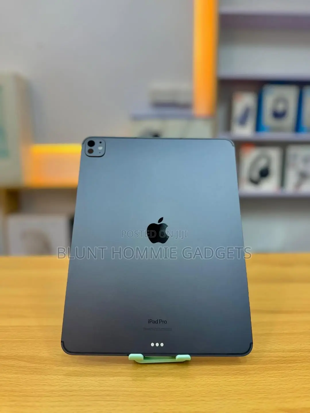 Apple iPad Pro 12.9 (2020) 256 GB Gray