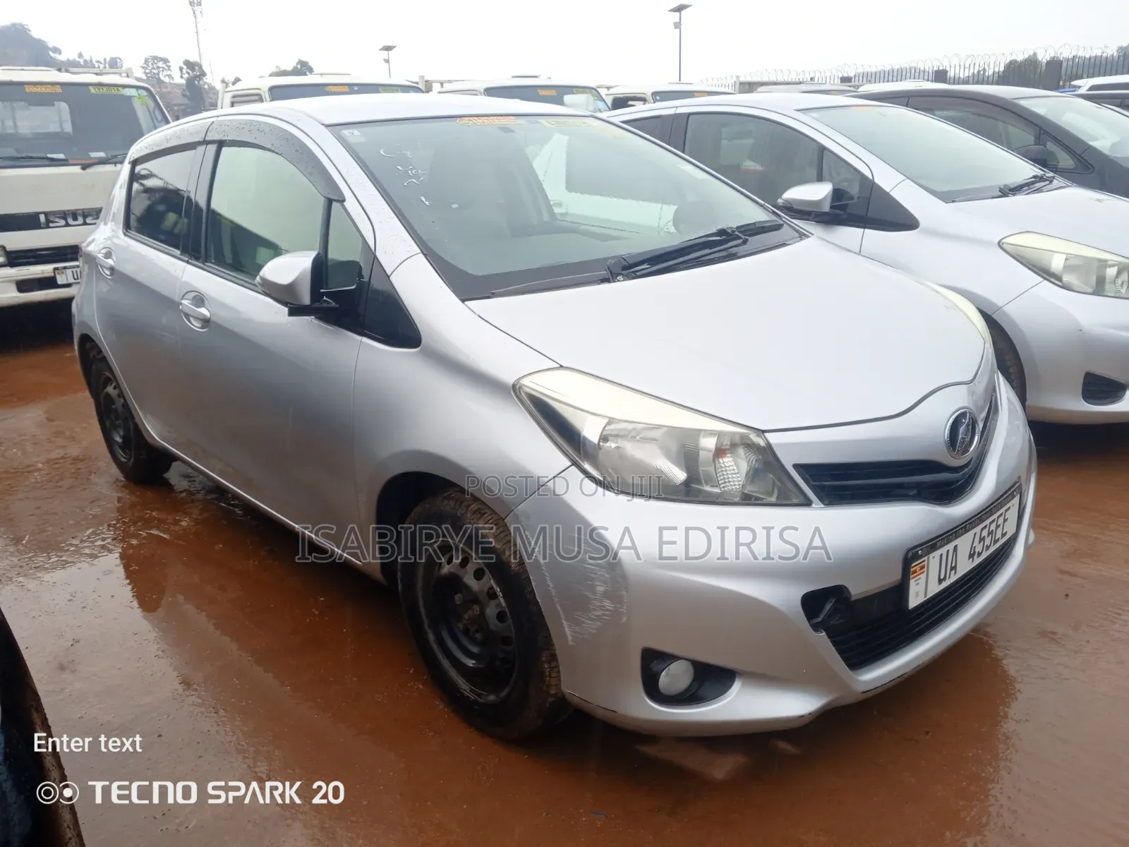 Toyota Vitz 2014 Silver