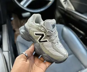 New Balance 9060 Pink
