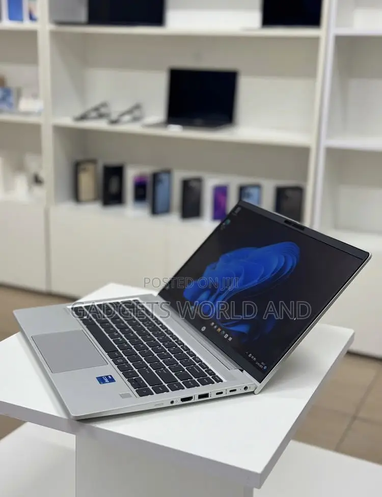 New Laptop HP ProBook 440 G10 32GB Intel Core i7 SSD 512GB