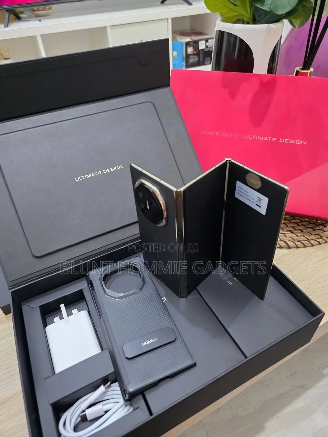 New Huawei Mate XT Ultimate Design 512 GB Black