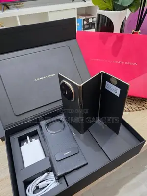 New Huawei Mate XT Ultimate Design 512 GB Black
