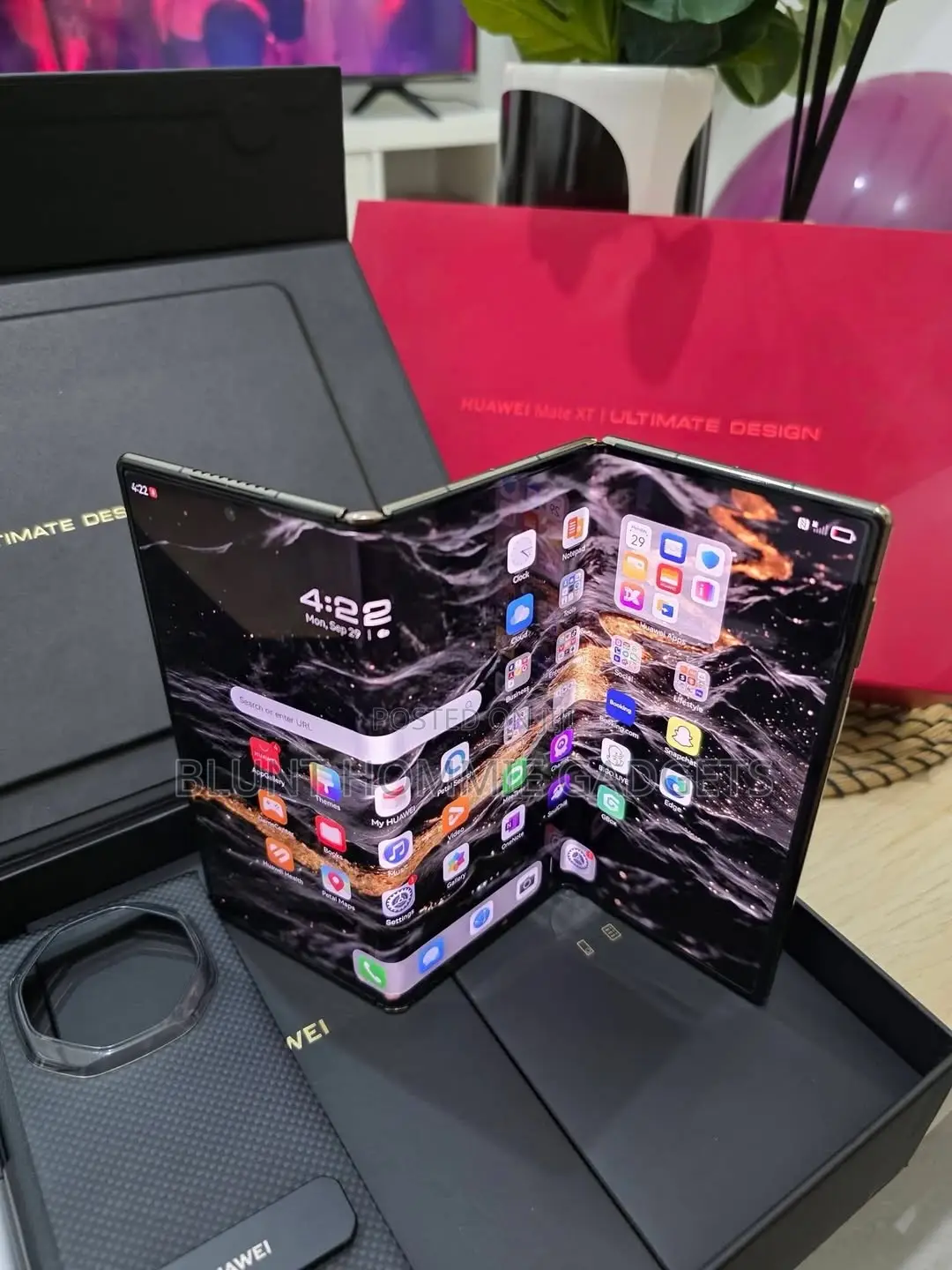 New Huawei Mate XT Ultimate Design 512 GB Black
