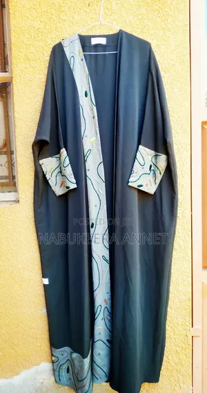 Elegant Qatar Abaya