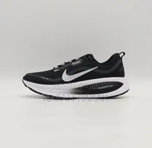 Nike Zoom X Vomero 18 Gore-Tex Running Trainers