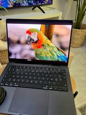 Laptop Apple MacBook Pro 2025 M5 4GB Apple M5 SSD 128GB