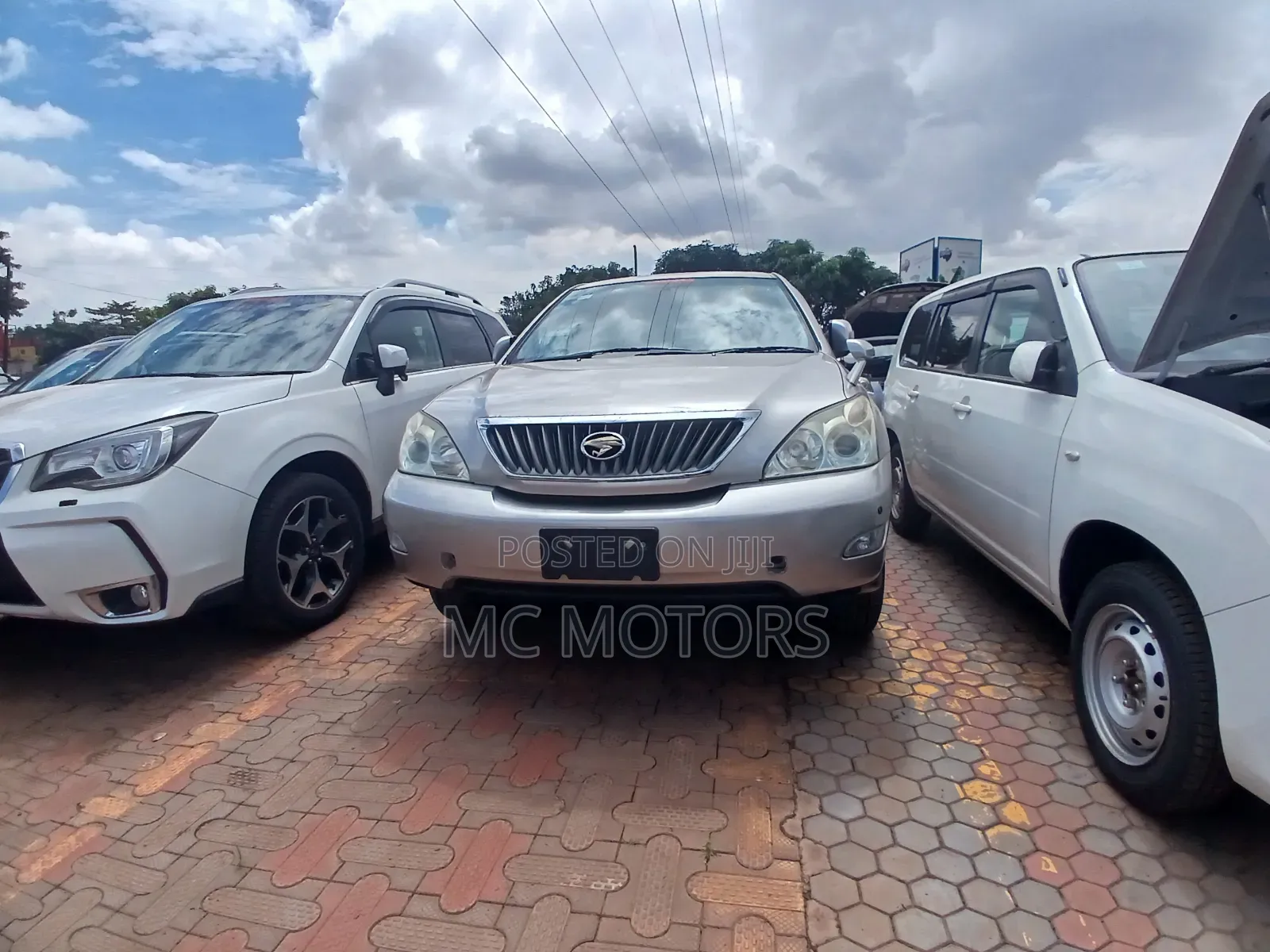 Toyota Harrier 2.4 2012 Gray