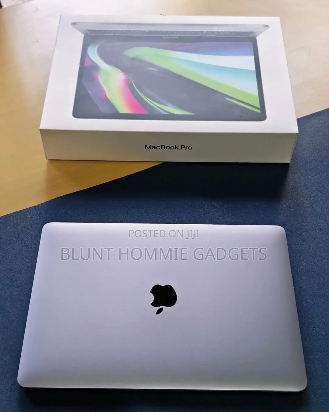 Laptop Apple MacBook Pro 2022 M2 8GB SSD 256GB