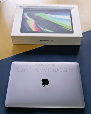Laptop Apple MacBook Pro 2022 M2 8GB SSD 256GB