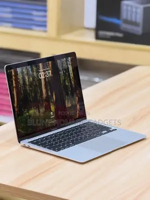 Laptop Apple MacBook Air 2020 M1 8GB Apple M2 SSD 256GB