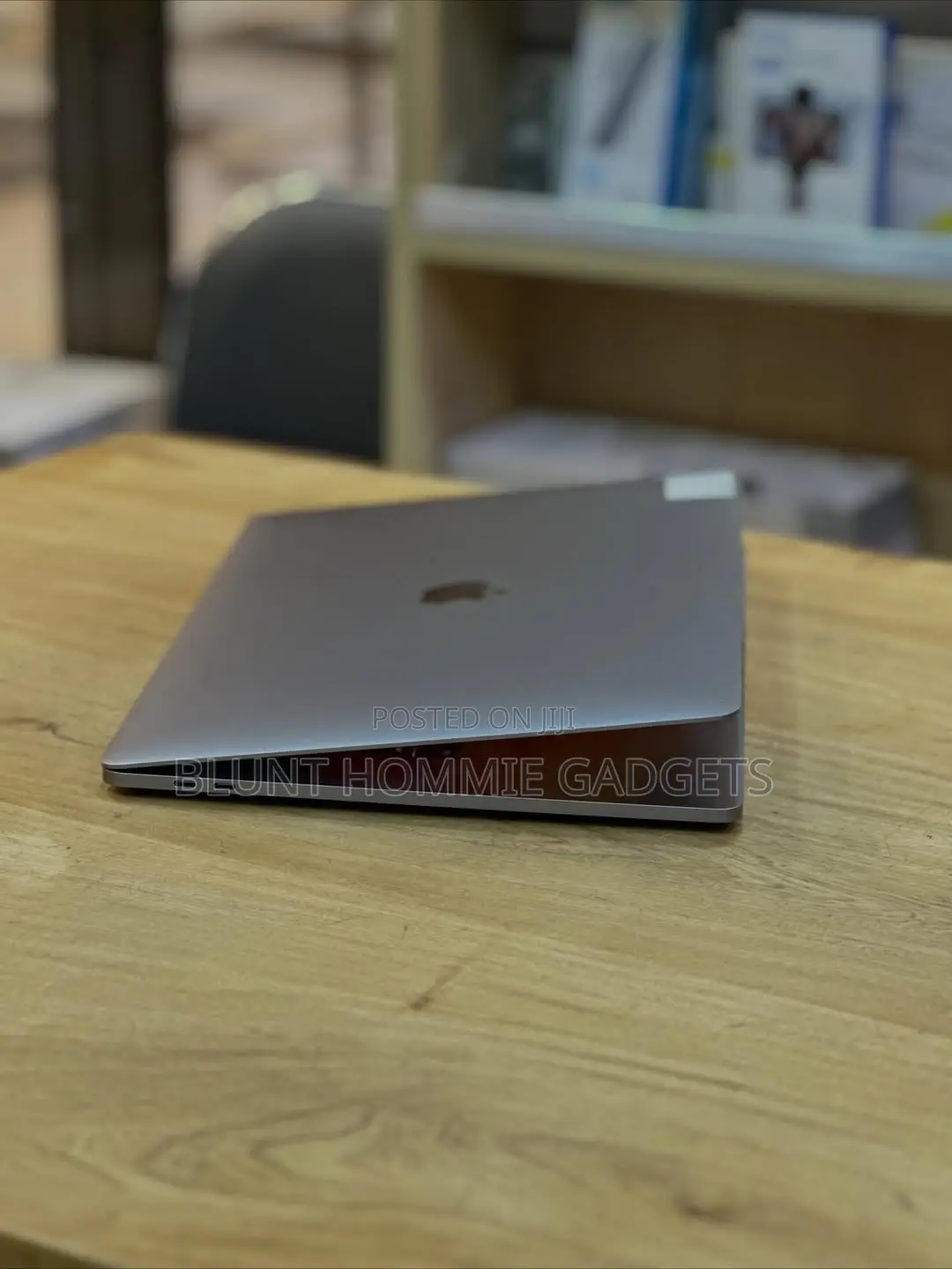 Laptop Apple MacBook Pro 2018 4GB Apple M5 SSD 256GB