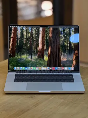 Laptop Apple MacBook Pro 2021 M1 Max 32GB Apple M2 SSD 512GB