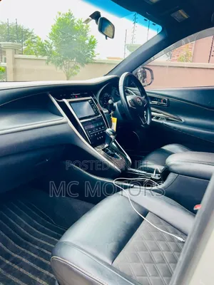Toyota Harrier 2016 Blue