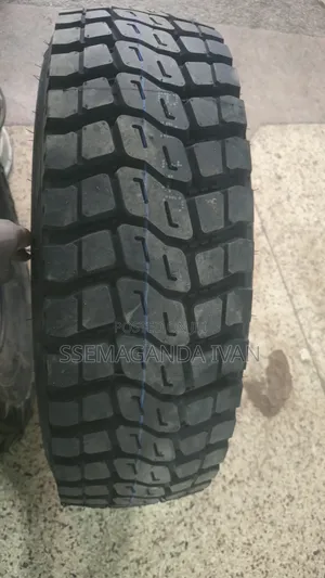 Fuso,Forward Tubeless Truck 19.5 Mudgrip Tyres