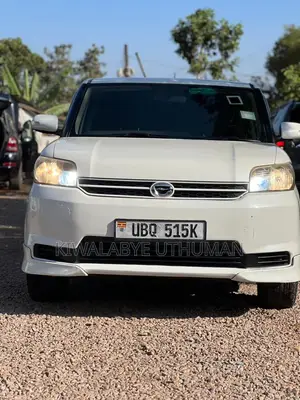 Toyota Corolla Rumion 2010 White