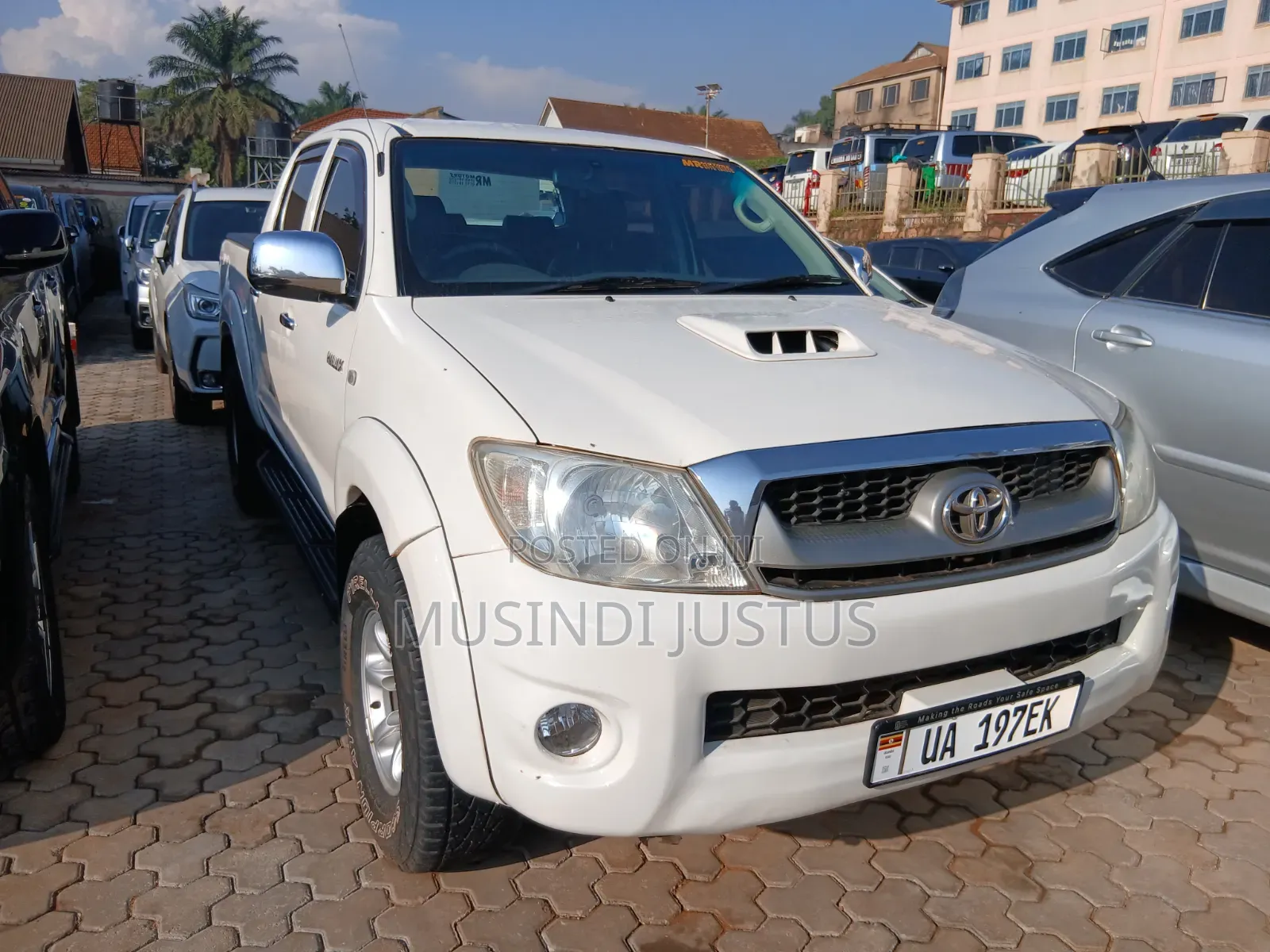 Toyota Hilux 2015 White